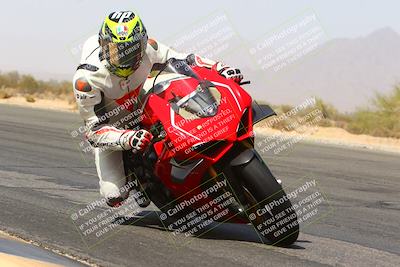 media/Mar-28-2022-Superbike Trackdays (Mon) [[b8603d0f67]]/Open Track Time/Turn 3 Inside/